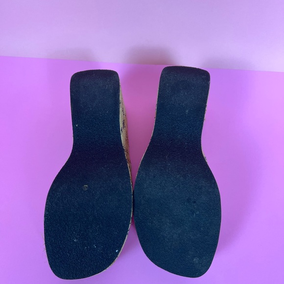 ❌SOLD-DEPOP❌ Lolita Floral Platform Thong Sandals - Picture 6 of 8